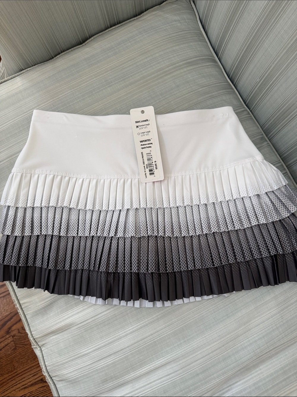 Lucky in Love White and Charcoal Pleated Ombre athletic skirt - NWT Small